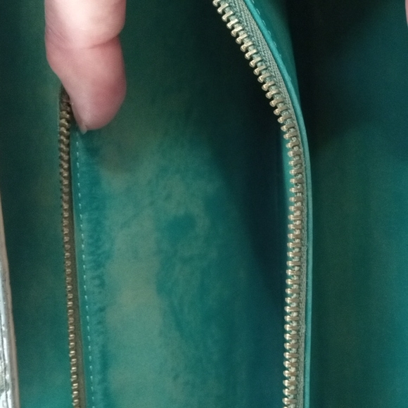 LOUIS VUITTON SARAH WALLET - Picture 3 of 6